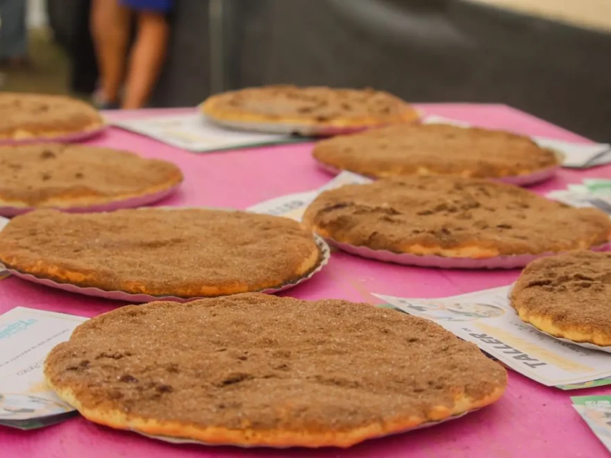 TORTA NEGRA VARIAS GRANDES 1