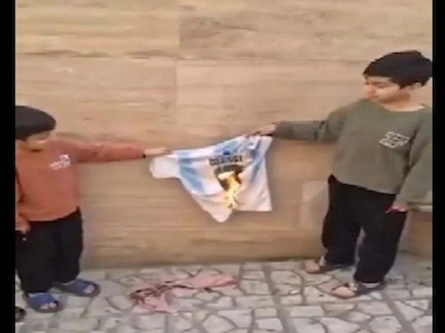 messi le quemaron