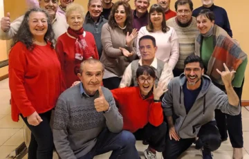 Parte del elenco de la zarzuela La Dolorosa.jpg